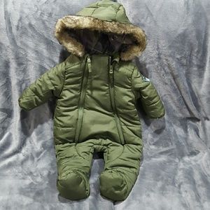 Excellent condition baby snowsuit